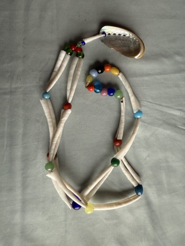 Smooth Dentalium Shell Necklace with Peking Beads and a Rounded Shell Drop - Image 5